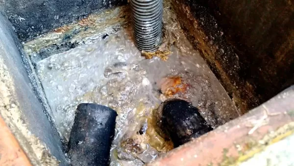 Desentupimento de caixa de gordura Curitiba